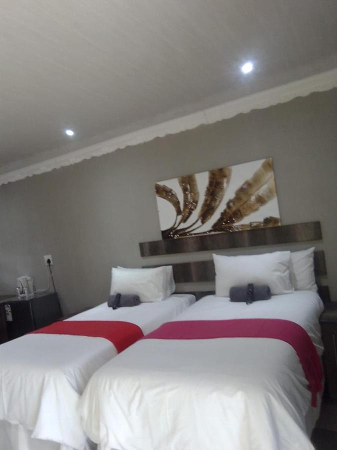 Myburgh Bed And Breakfast Klerksdorp Eksteriør bilde